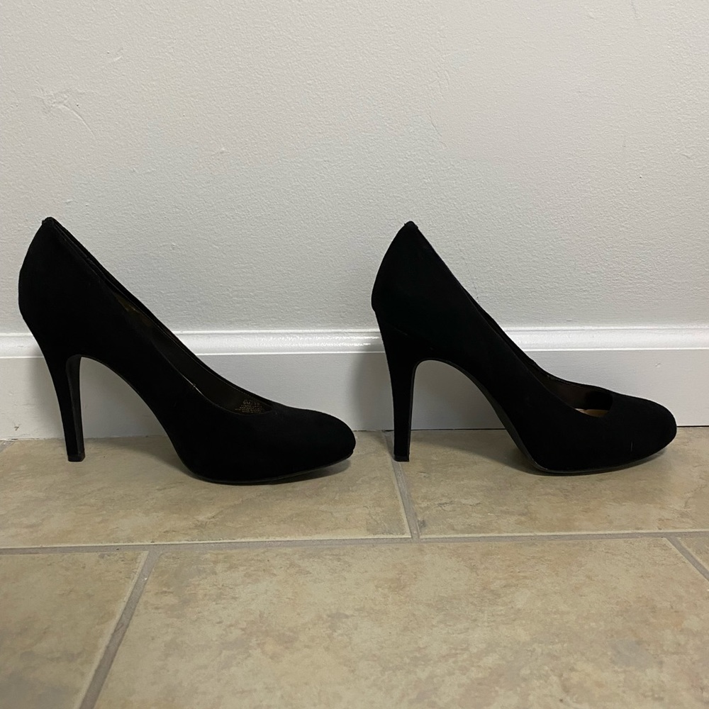 Classic black heels